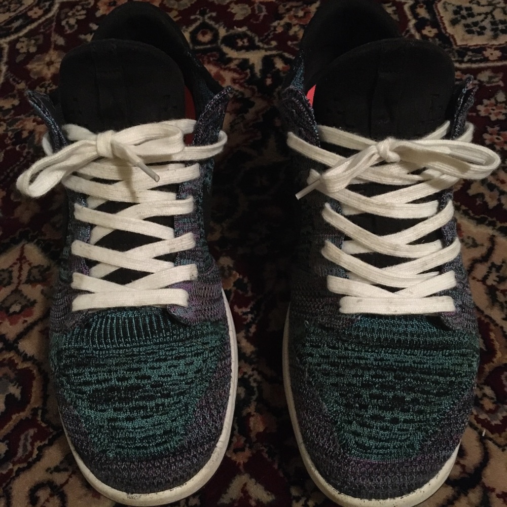 Nike Dunk Flyknit size 10.5